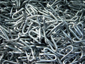 GRAPA P/ALAMBRE DE PUAS 1"X9 25KG