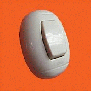 INTERRUPTOR SENCILLO SOBREP OVAL T/BTICINO(1097)